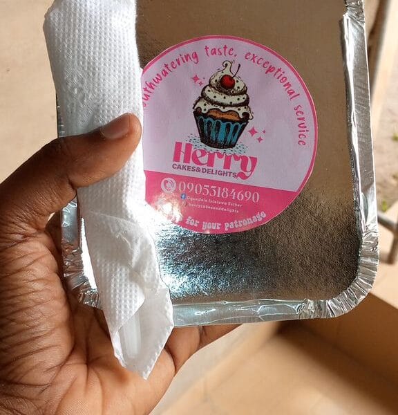Medium Foil Cake