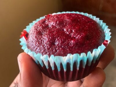 Cupcakes Non-frosted (by 6)
