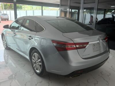 Toyota Avalon 2015