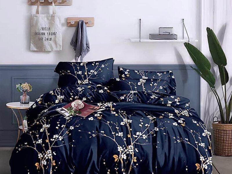 Bedspread & curtains