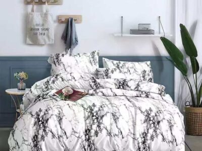 Bedspread & curtains